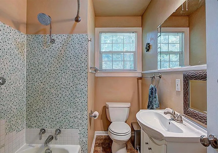 1803 Romeria Dr — Photo 22