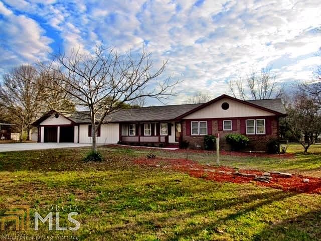 2nd image of 2773 Skyland Dr