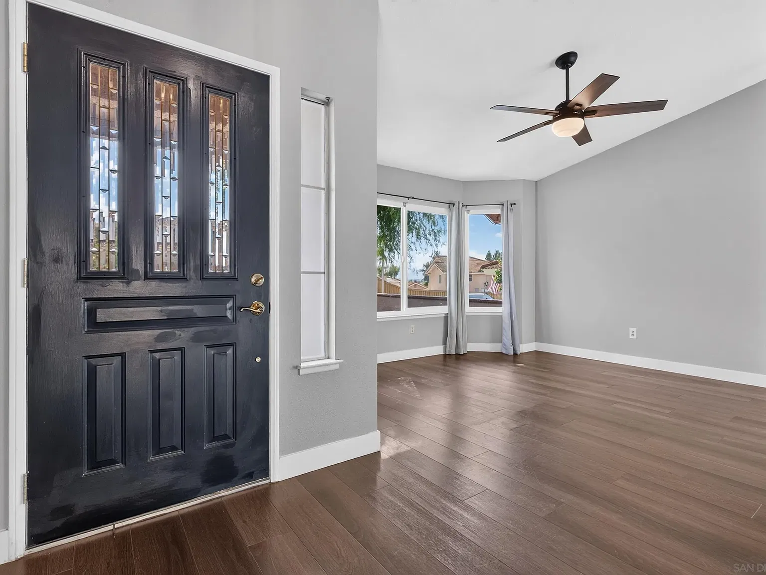 3 bed, 2.0 bath, 1460 sqft, $3,288 — Photo 4