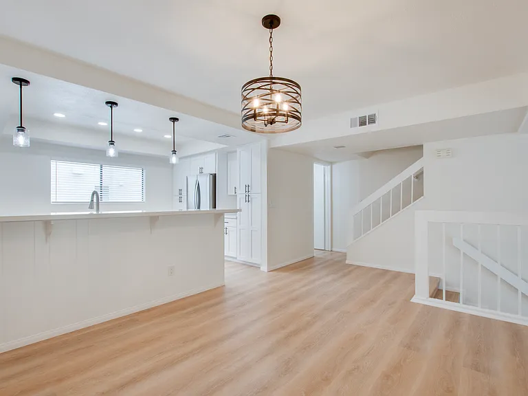 7413 Caminito Carlotta — Photo 9