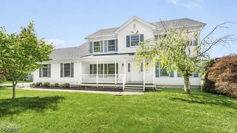61 Rock Rd