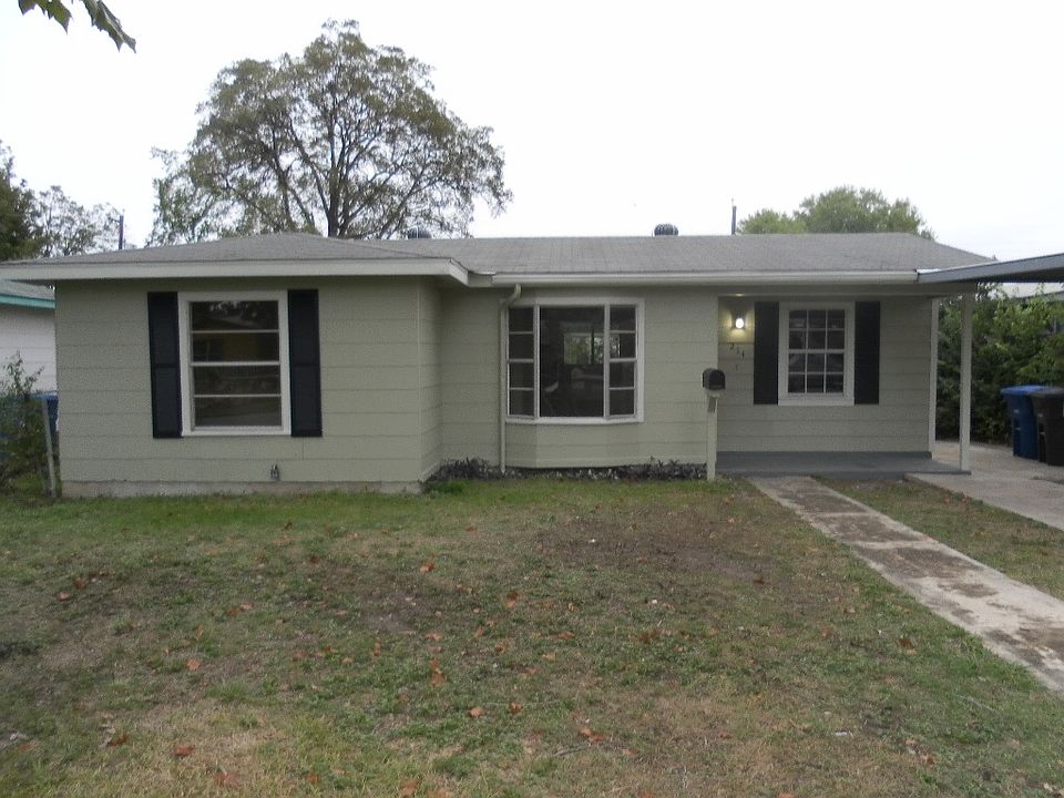 1st image of 214 Pletz Dr