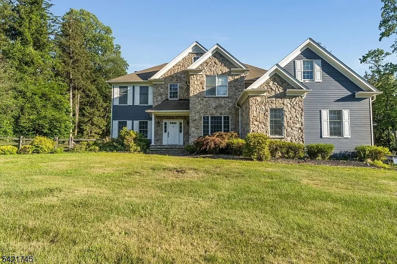 Building Photo - 93 Bissell Rd #A