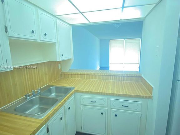3rd image of 6960 NW 186th St APT 2-523
