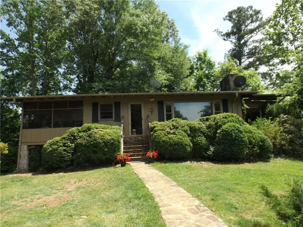 5018 Dacusville Hwy, Marietta, SC 29661