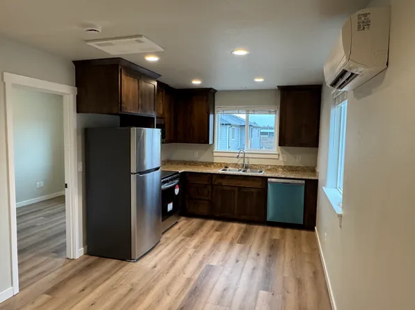 4744 Gebhard Rd, Central Pt, OR 97502