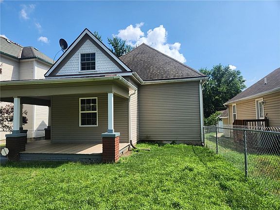 3rd image of 1318 Penn St