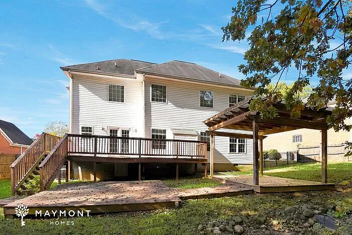 5 bed, 4.5 bath, 2603 sqft, $2,245 — Photo 3