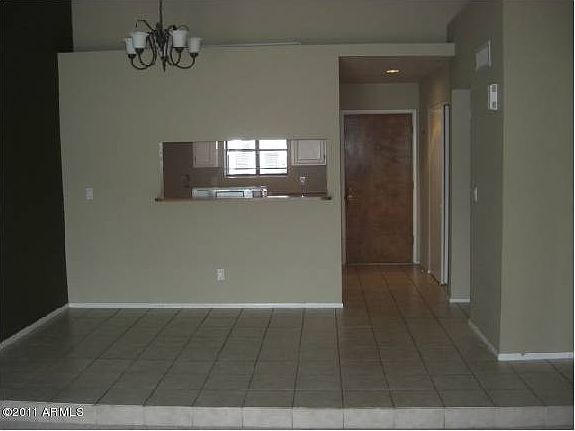 5th image of 302 N Sycamore Street #14