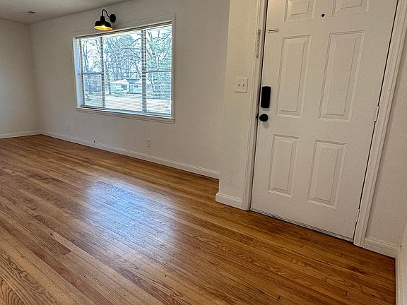 5th image of 4924 Bradington Ave