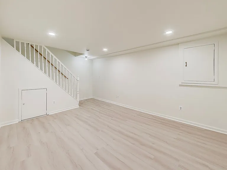 8932 Barrowgate Ct — Photo 17