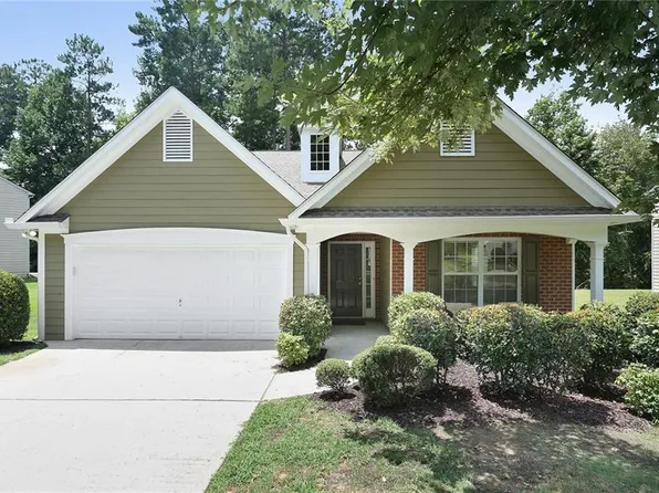 8237 Eastshore Dr, Union City, GA 30291