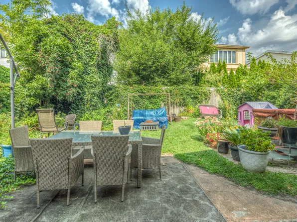 226 Whitman Drive image 17 of 20