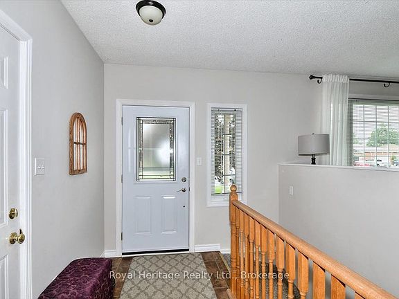 5th image of 3058 Westridge Blvd