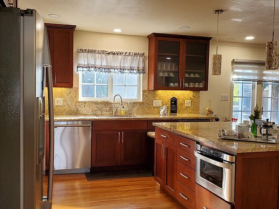 3rd image of 6564 Danridge Dr
