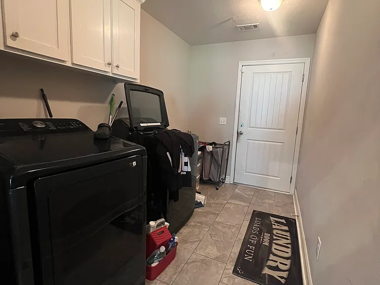 203 Tannery Ln — Photo 12
