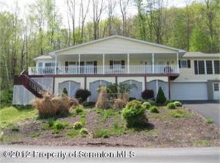 7 W Lake Shore Dr, Tunkhannock, PA 18657