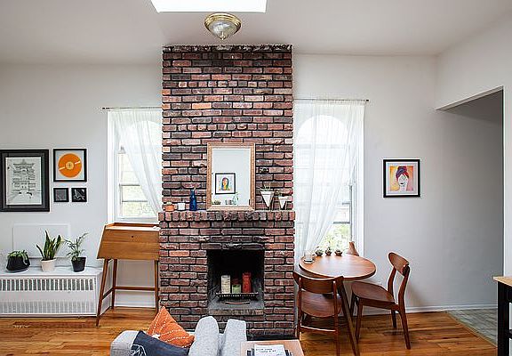 4th image of 573 2nd St APT 11