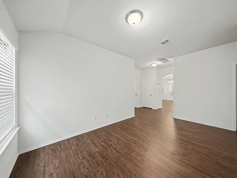 6305 Tess Rd — Photo 16