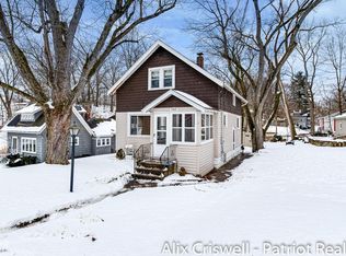 1702 McDonald St NW, Grand Rapids, MI 49504
