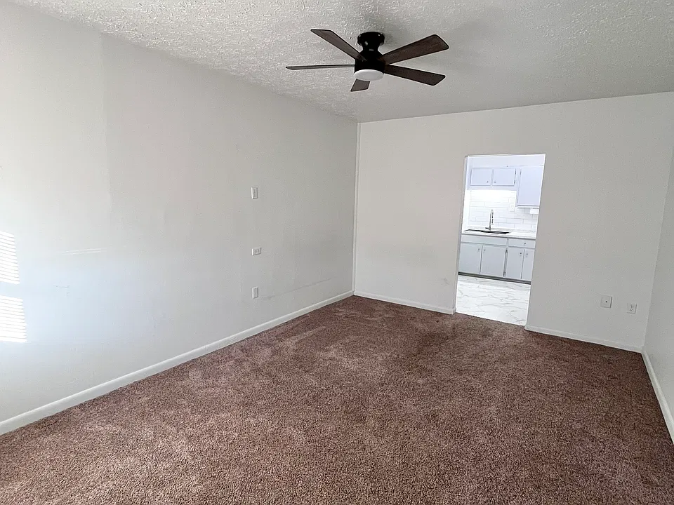 10240 Chapman Hwy #28
