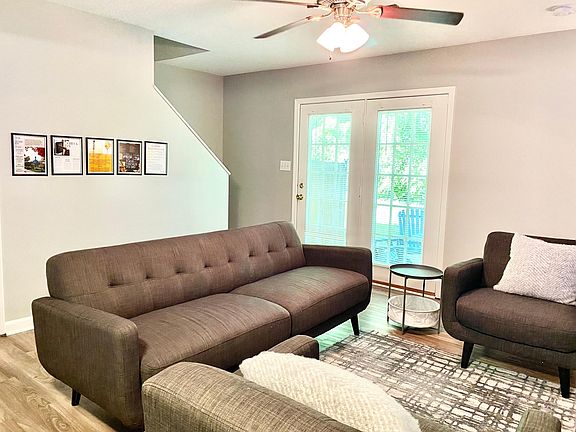 4th image of 271 Timber Court Dr APT C