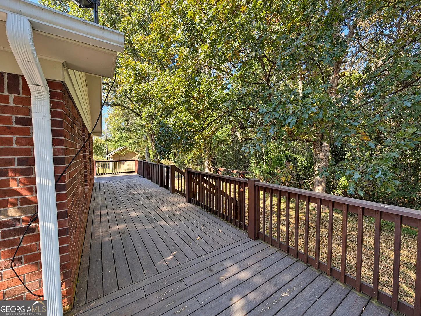 3 bed, 2.0 bath, 1404 sqft, $2,000 — Photo 4