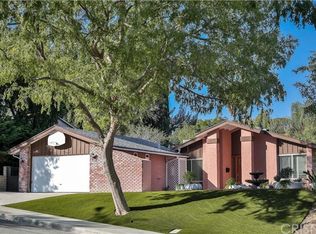 23019 La Granja Dr, Santa Clarita, CA 91354
