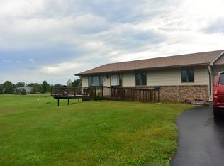 515 Prairie Ln, Hudson, WI 54016