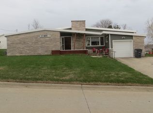 810 Adair St, Adair, IA 50002