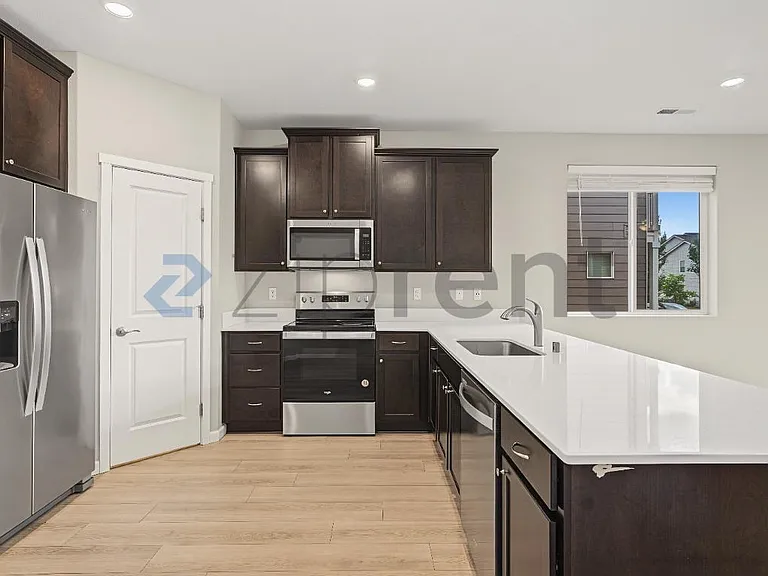 7105 NE 154th Ave — Photo 13