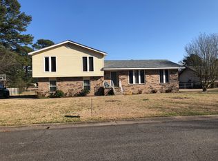 2710 Gray Fox Ln, Jacksonville, AR 72076