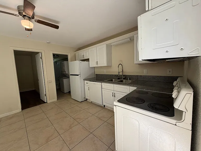 SAC T 535 N Harbor Blvd #A-C — Photo 9