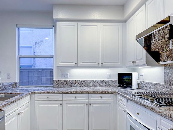 5th image of 11929 Briarleaf Way
