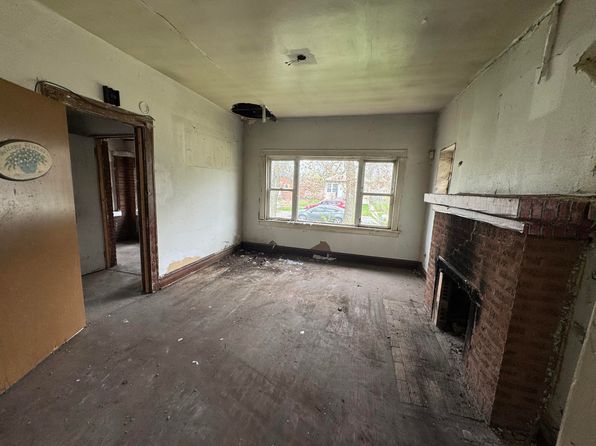 714 Ralston St, Gary, IN 46406