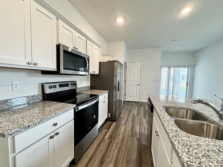 35507 Eastbrook Ave — Photo 4