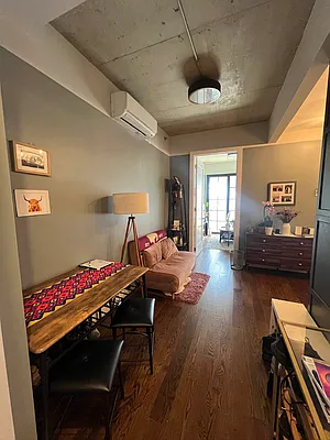 Rented by MySpaceNYC | media 87