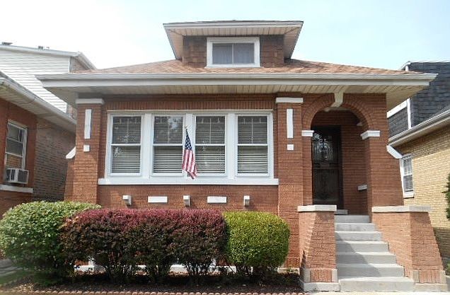 1st image of 5304 W Wellington Ave #1
