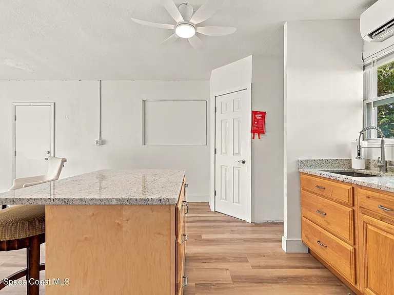 215 Pelican Dr — Photo 9