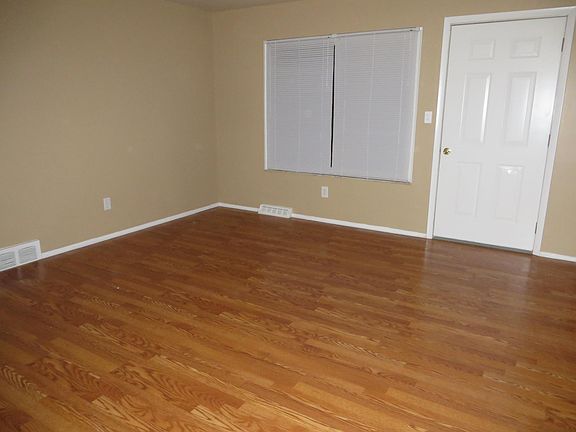 3rd image of 31860 Grifor Dr
