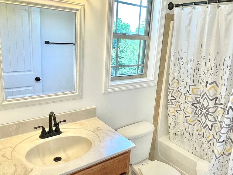 3350 Cotham Ln — Photo 12