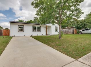 1301 Cardinal St, Arlington, TX 76010