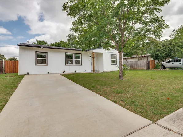 1301 Cardinal St, Arlington, TX 76010
