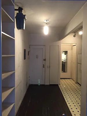 Sold by iList, LLC | media 17