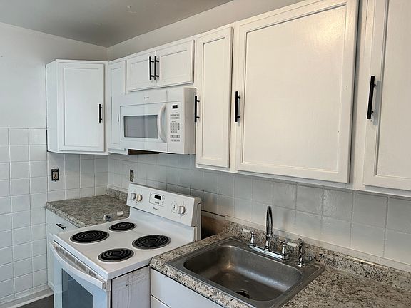2nd image of 722 N 8th St