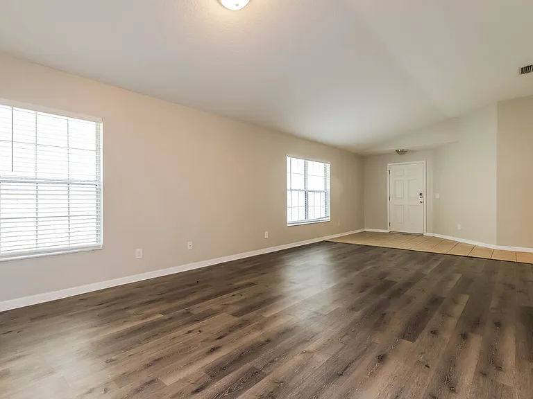 11160 Golden Silence Dr — Photo 3