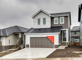 97 NE Creekstone Hl SW, Calgary, AB T2X5G3