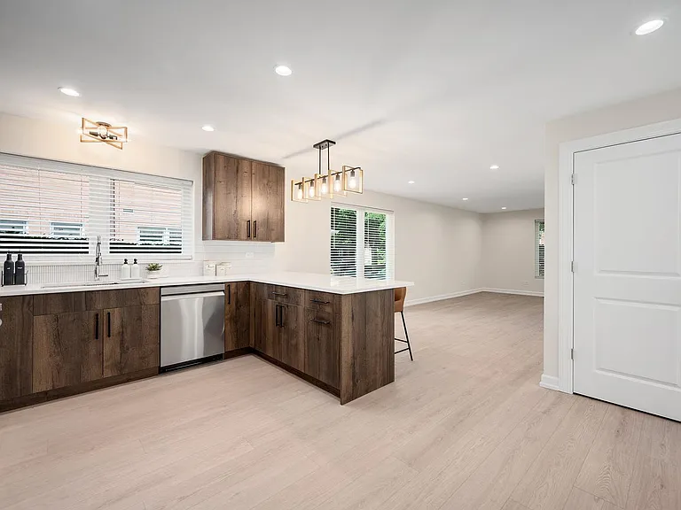 511 Forest Ave #1 — Photo 2
