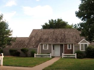 17 W Shadybrook Dr, Wellington, KS 67152