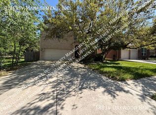 18814 Oakwood Bnd, San Antonio, TX 78258